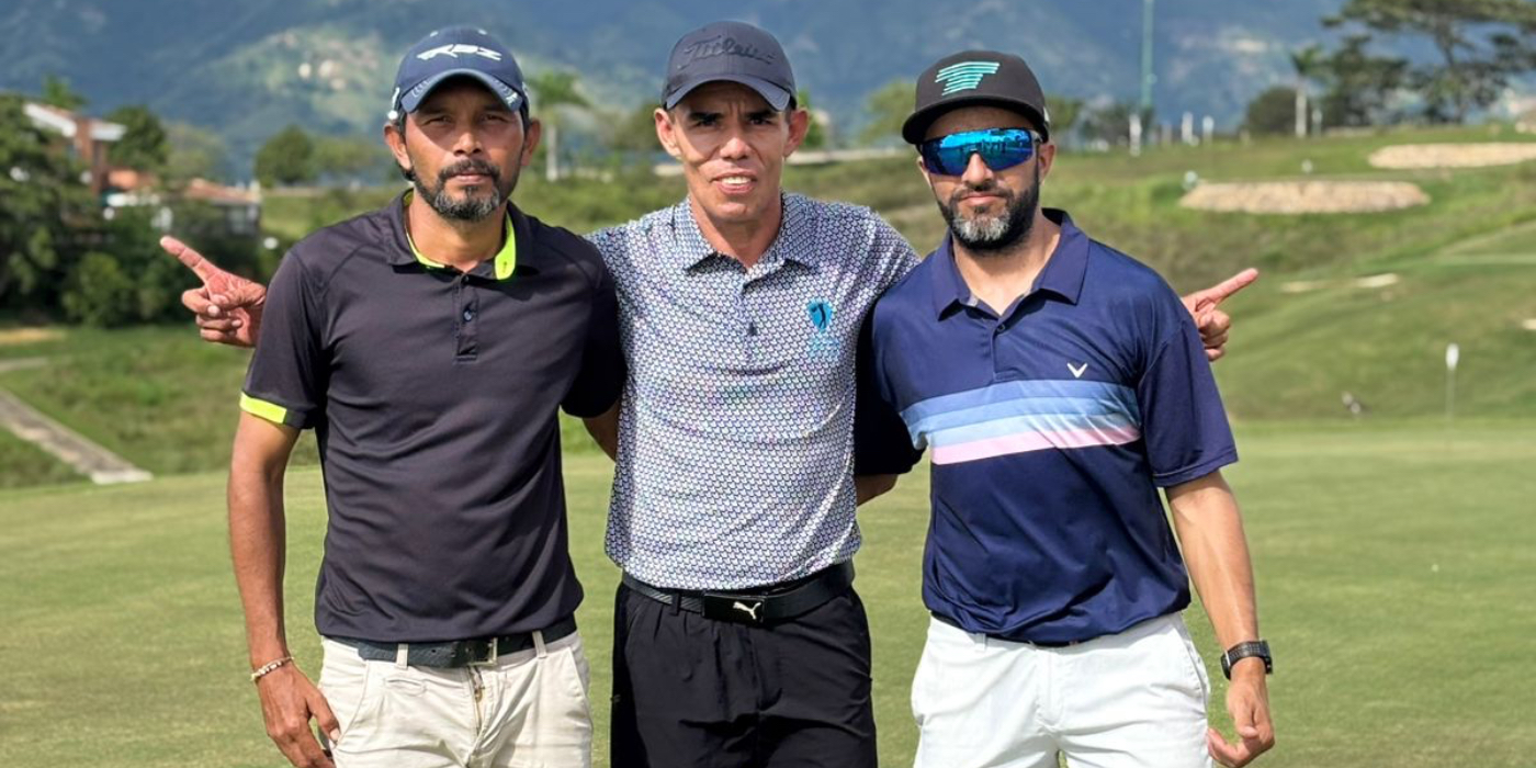 Mini Tour de Caddies IV.jpg